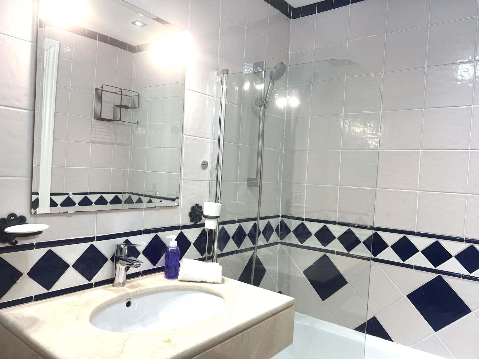 Stylish Townhouse In Beachfront Complex Marbella Luaran gambar