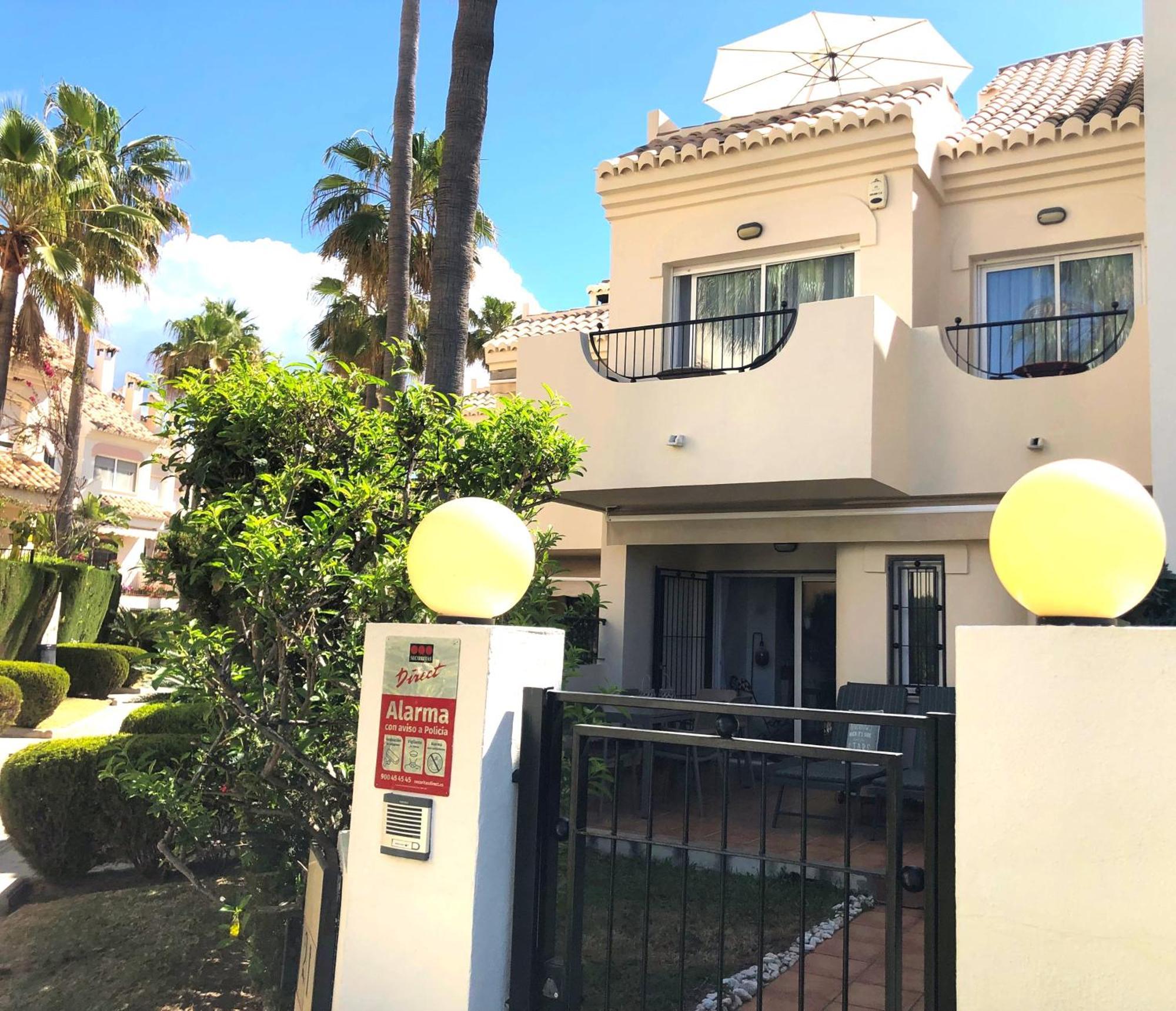 Stylish Townhouse In Beachfront Complex Marbella Luaran gambar
