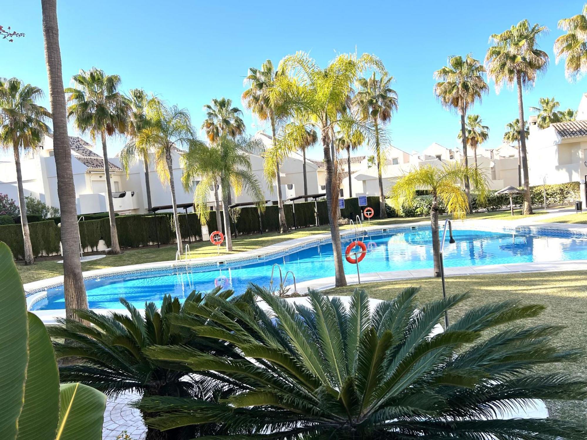 Stylish Townhouse In Beachfront Complex Marbella Luaran gambar