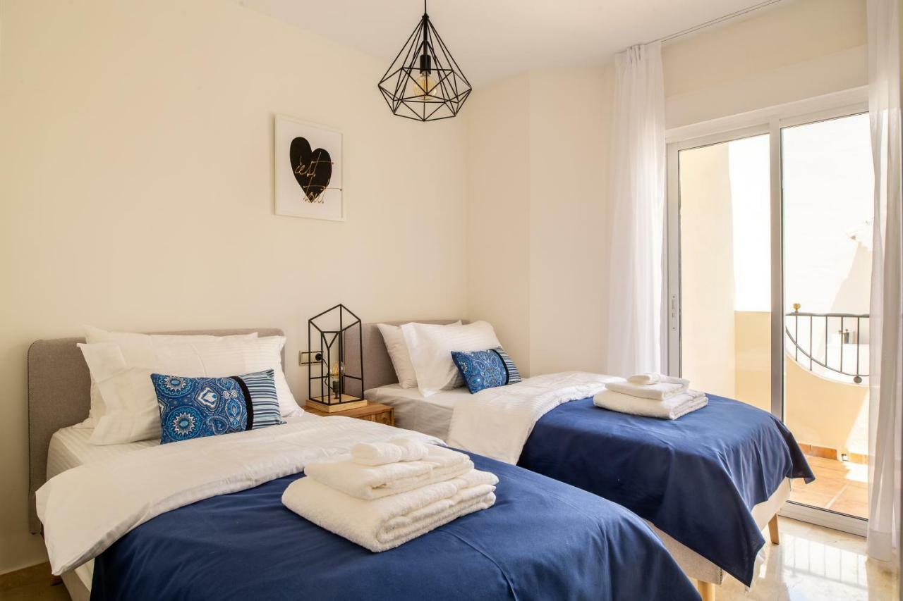 Stylish Townhouse In Beachfront Complex Marbella Luaran gambar